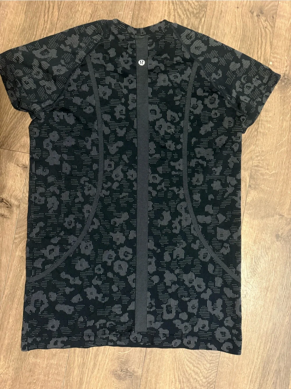 Lululemon Swiftly Tech Short Sleeve Shirt 2.0 Dappled Floral True Navy / Ocean A